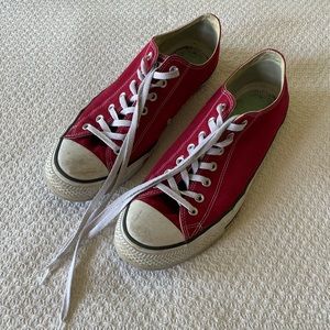 Converse Low Rise Sneaker
